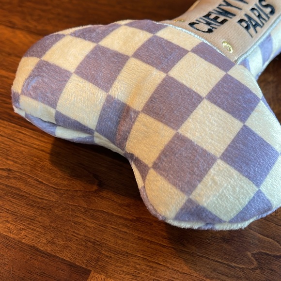 NWT CHEWY VUITON PARIS BONE SHAPED DOG TOY - SO ADORABLE - MUST SEE!!!! - Picture 6 of 7